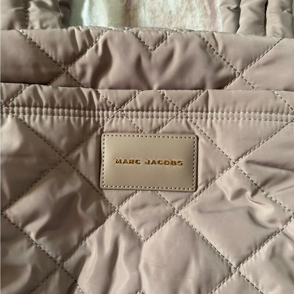 Marc Jacobs Blush Quilted Shoulder Bag - Picture 2 of 8